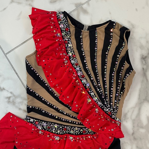 Glamour Red and Black Dance/Taylor Swift Halloween Costume - Picture 6 of 6